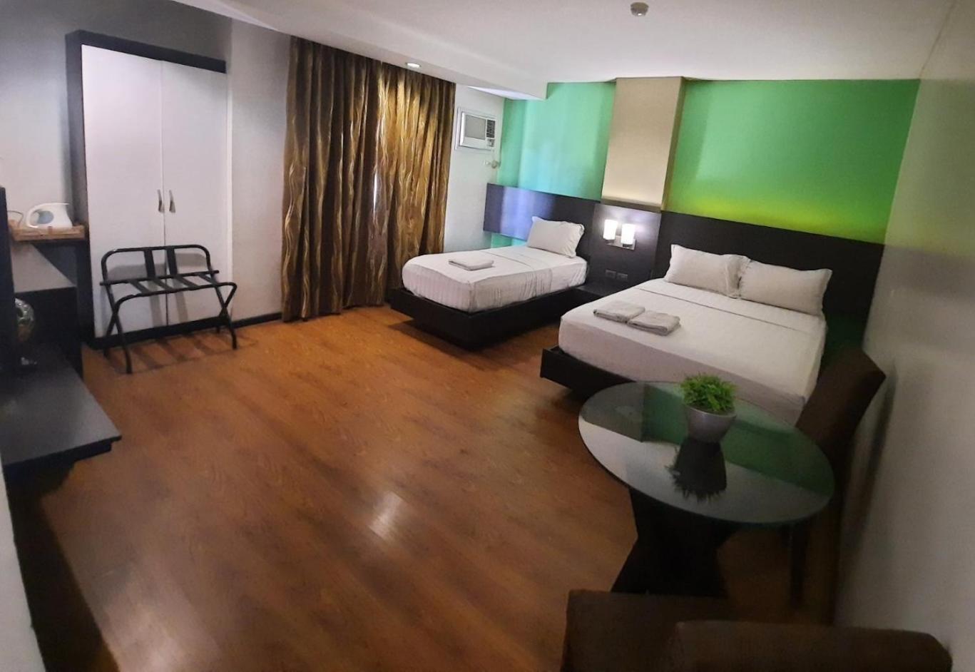 Makati Boutique Hotel Near Naia Airport Terminal 3 Edsa Pasay Cbd Makati City ภายนอก รูปภาพ